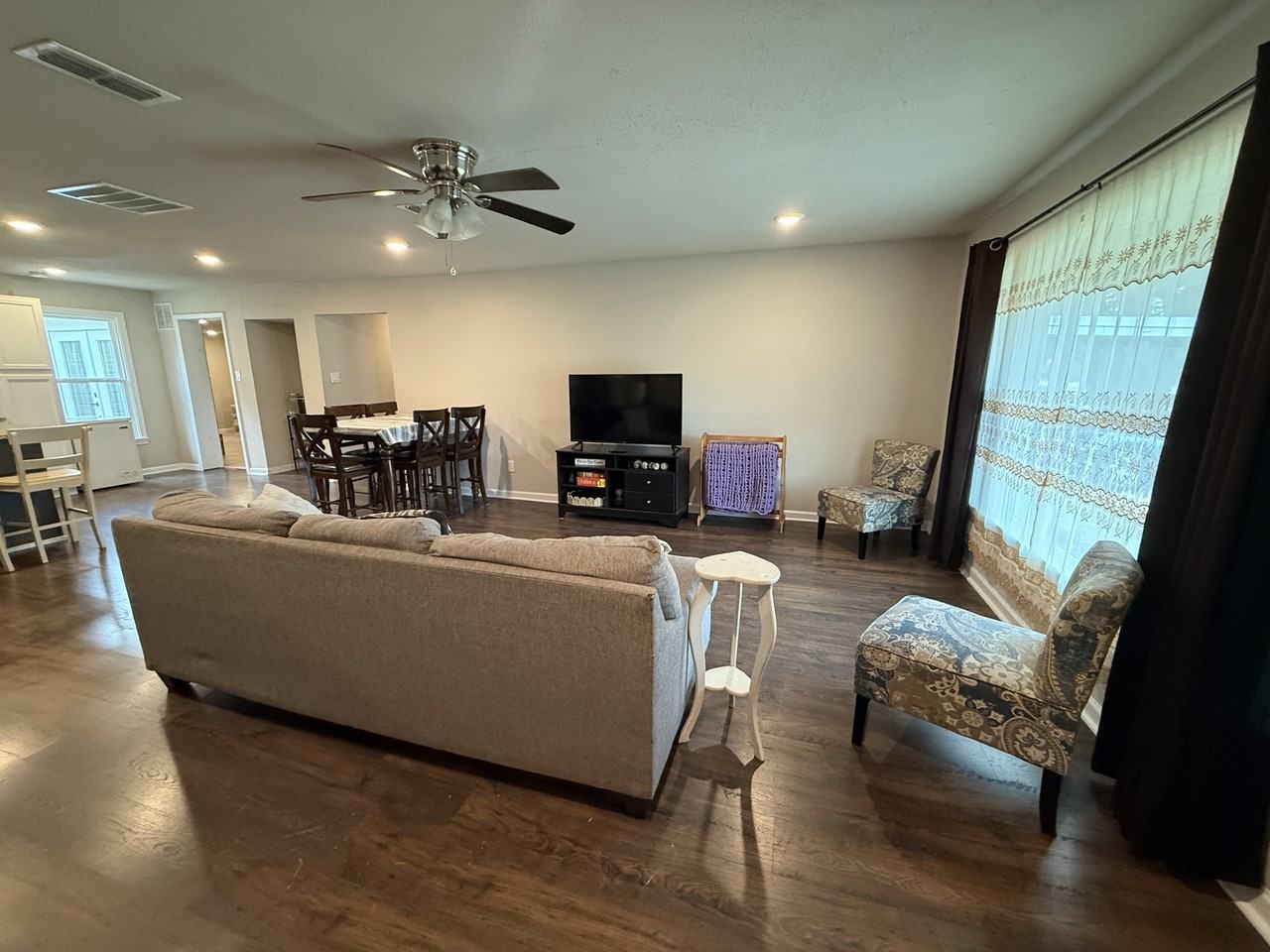 1750 N Graham St - Photo 2 of 16
