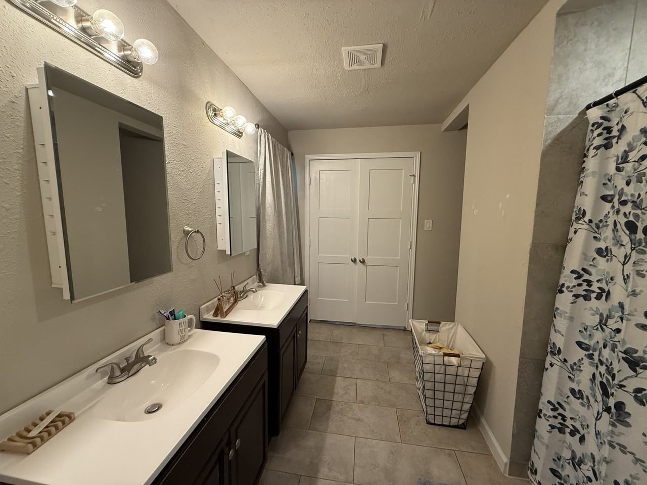 1750 N Graham St - Photo 7 of 16