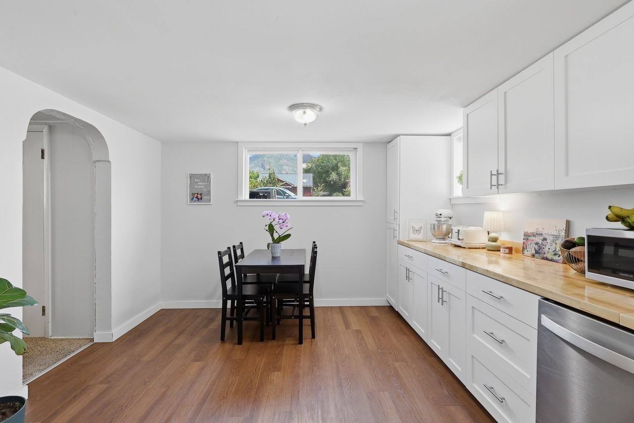 83 Nw St - Photo 3 of 12