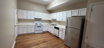 featured image of 2642 E 3rd St