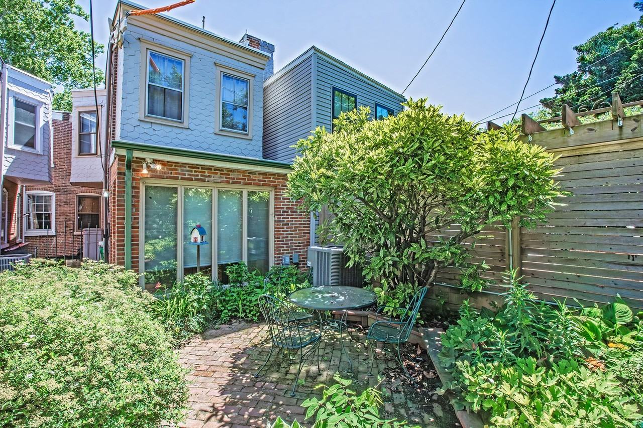 1018 Wawaset St - Photo 4 of 19
