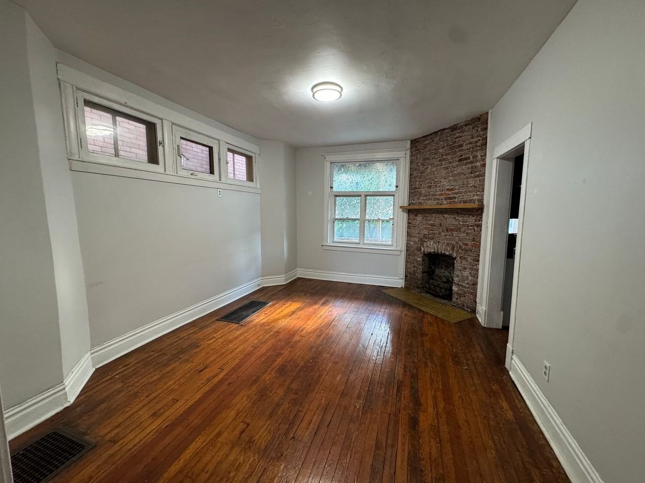 82 Estella Ave - Photo 2 of 12