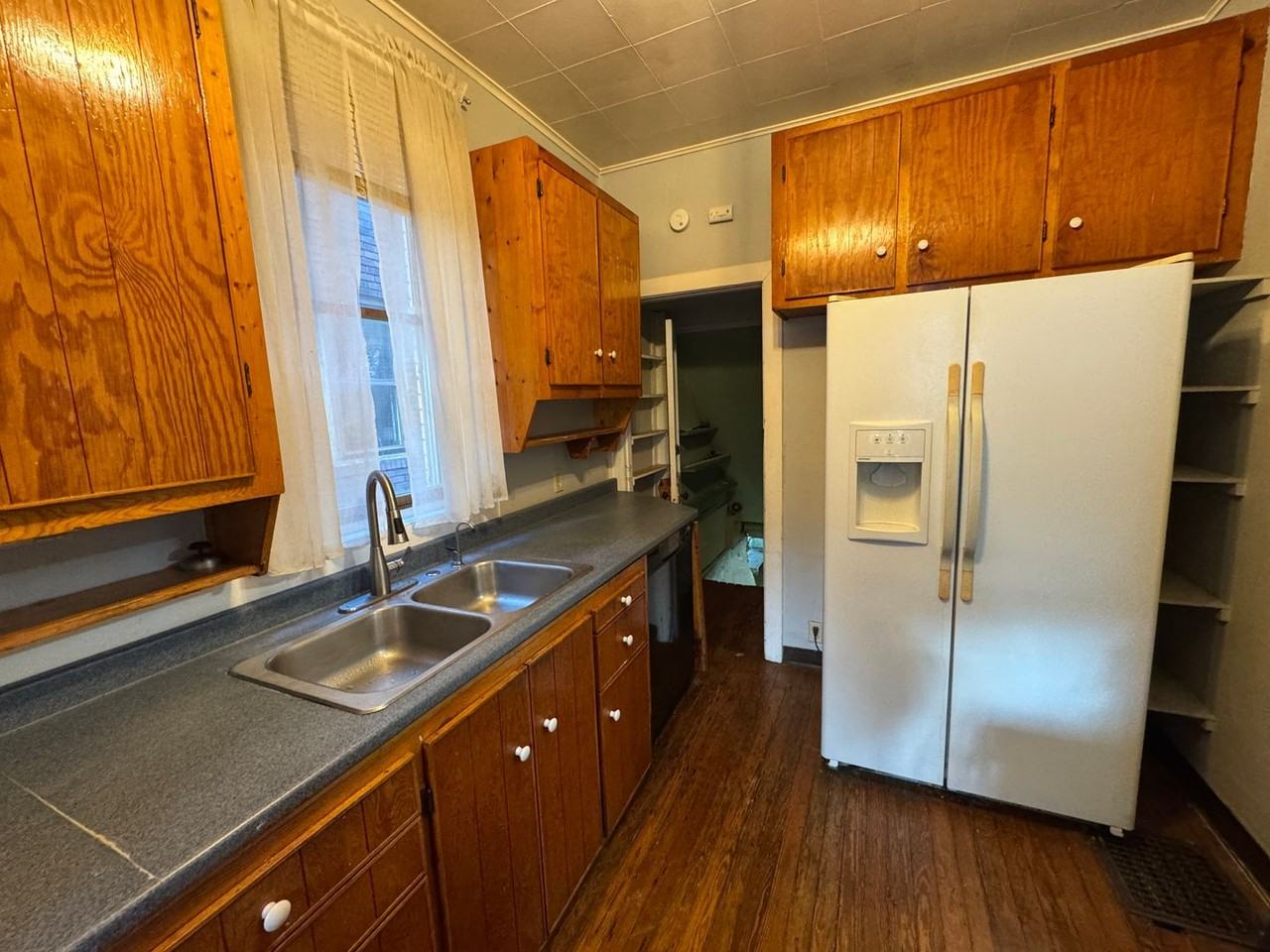 82 Estella Ave - Photo 5 of 12