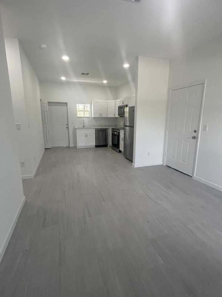 753 Pacific St - Photo 3 of 16