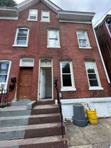 216 Pearl St - Photo 1 of 1