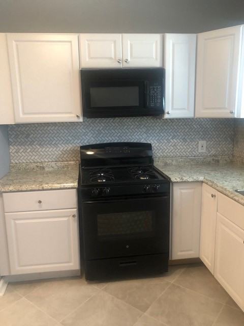 1326 James St - Photo 3 of 7