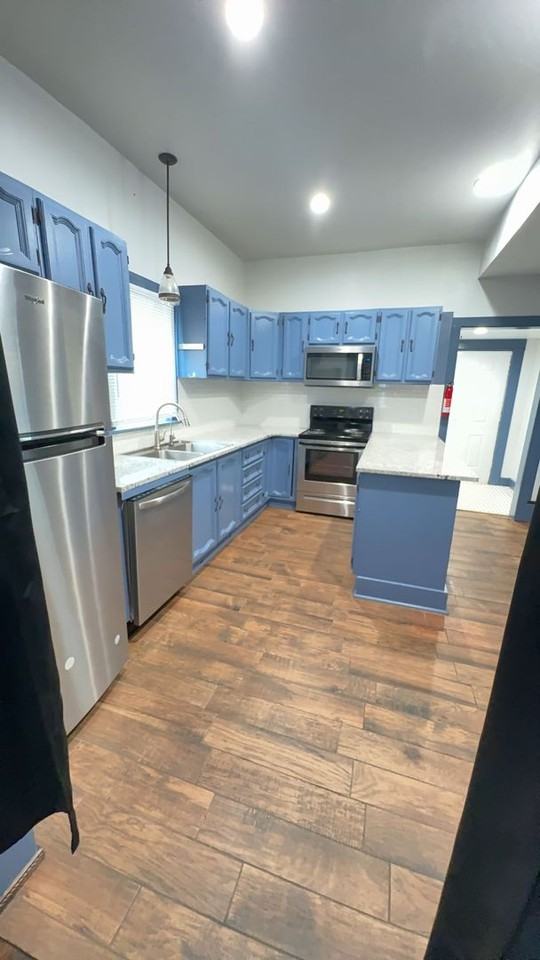 802 W Oak Ave - Photo 5 of 18