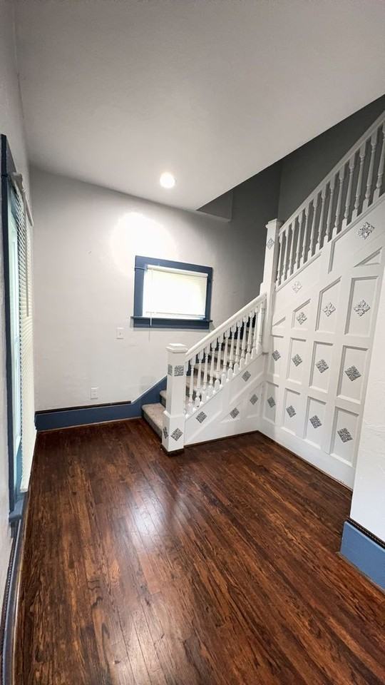 802 W Oak Ave - Photo 6 of 18