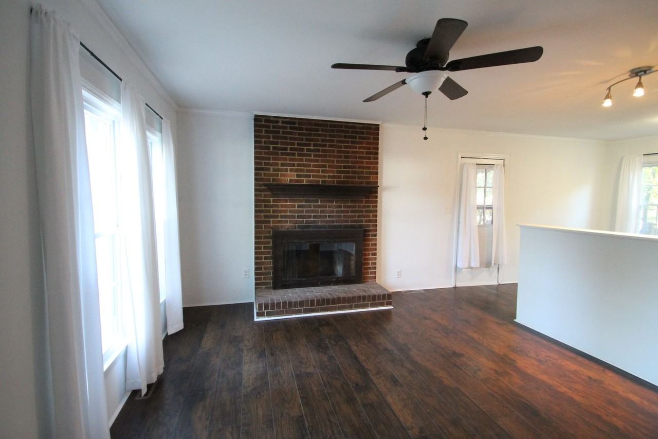731 Level St - Photo 2 of 17
