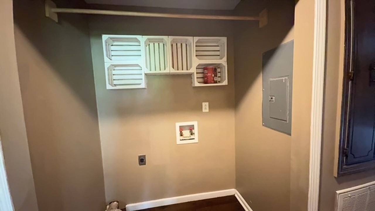 738 Waldroup Rd - Photo 7 of 15