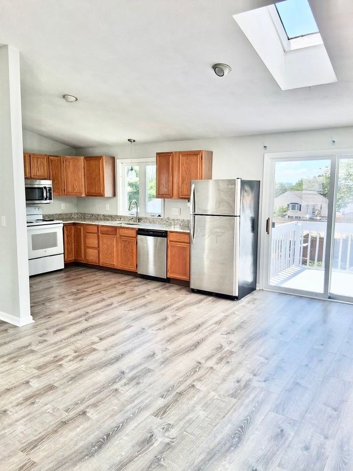 18 Foch Ave - Photo 3 of 14