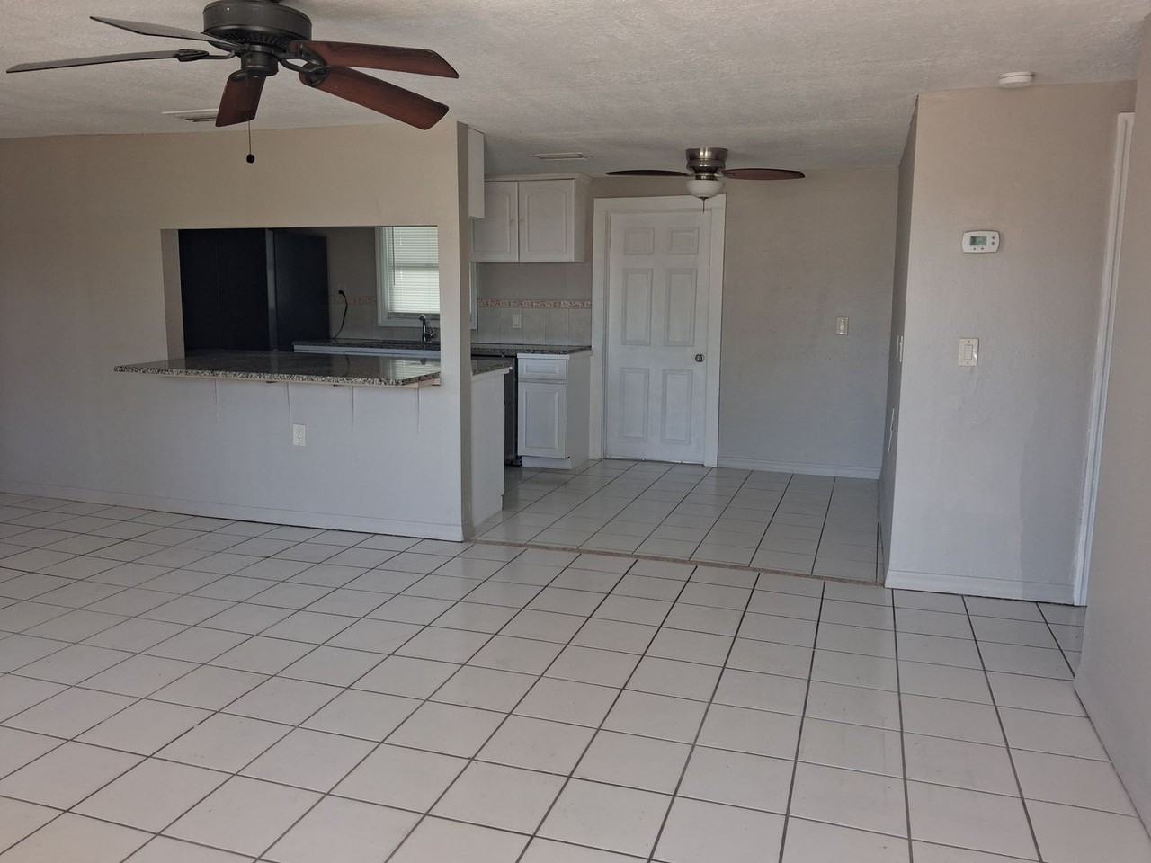 4746 Eastwood Ln - Photo 4 of 18