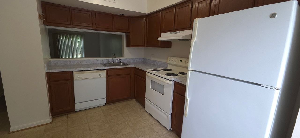 9633 Hastings Dr - Photo 2 of 20
