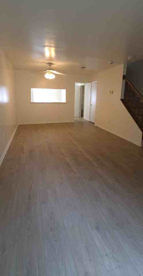 9633 Hastings Dr - Photo 7 of 20