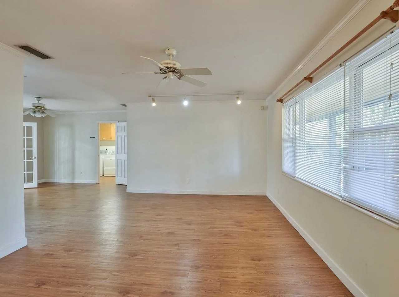 2093 Greenwood Dr - Photo 5 of 26