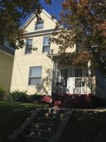 featured image of 1052 W 4th St
