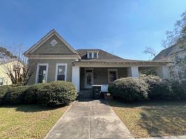 featured image of 217 White Oak St