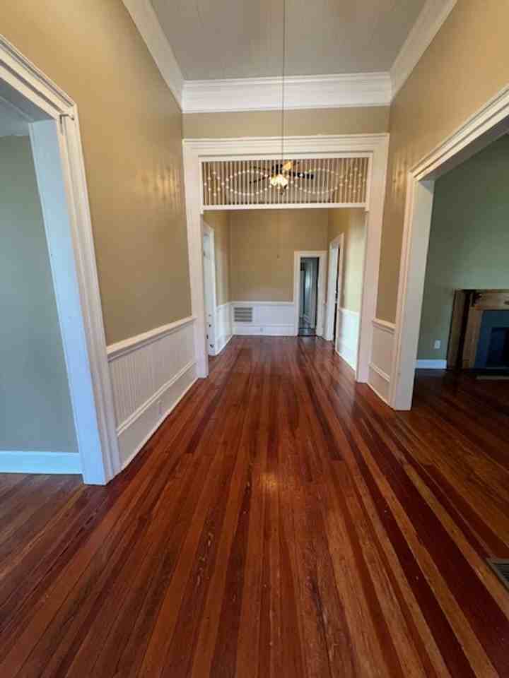 217 White Oak St - Photo 2 of 18