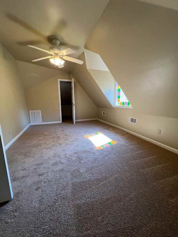 217 White Oak St - Photo 4 of 18