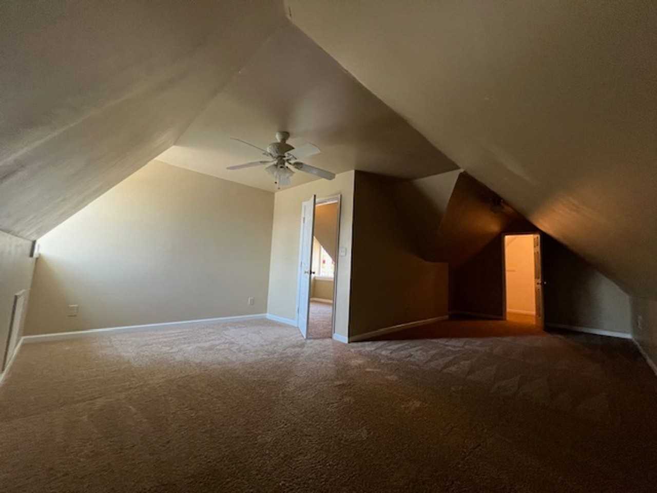 217 White Oak St - Photo 5 of 18