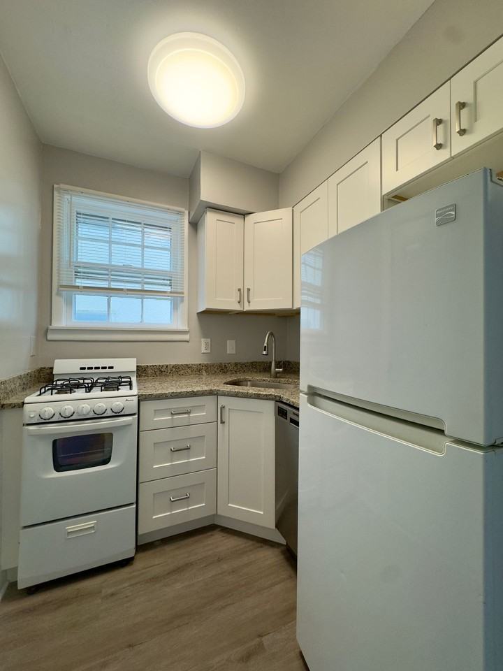 Apartment Units in Annapolis, MD! - Photo 5 of 8