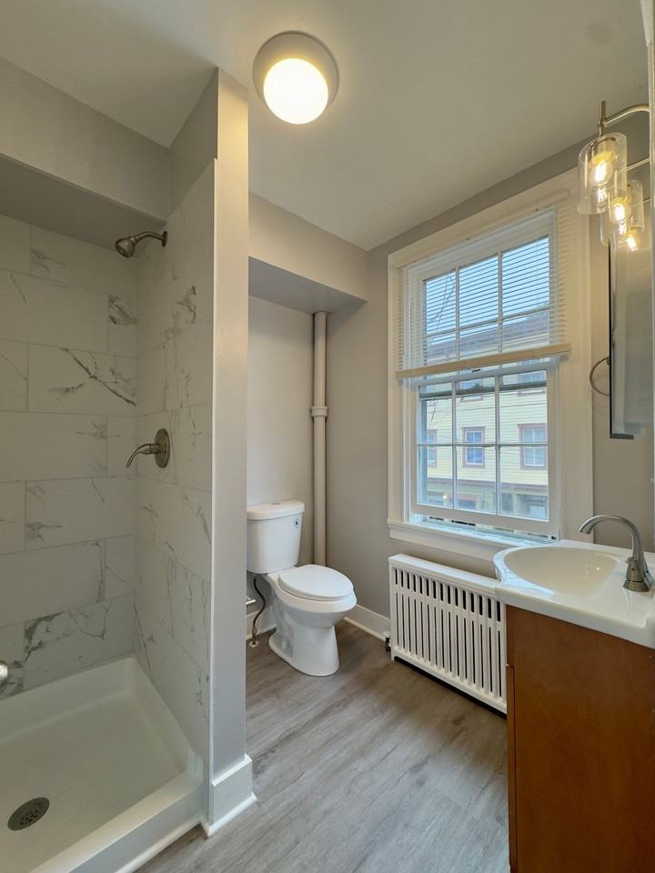 Apartment Units in Annapolis, MD! - Photo 6 of 8