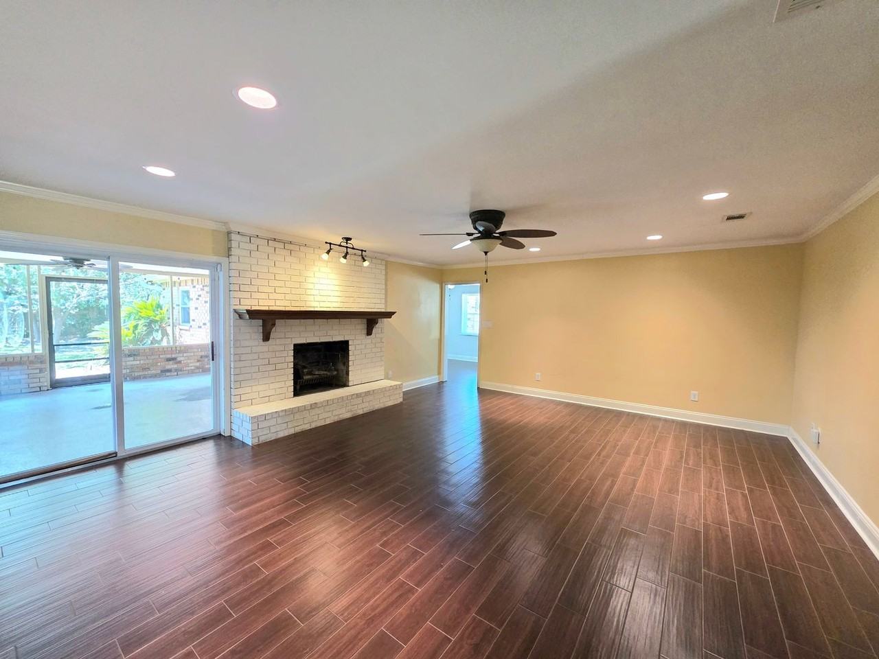 6819 Kitty Hawk Cir - Photo 4 of 19