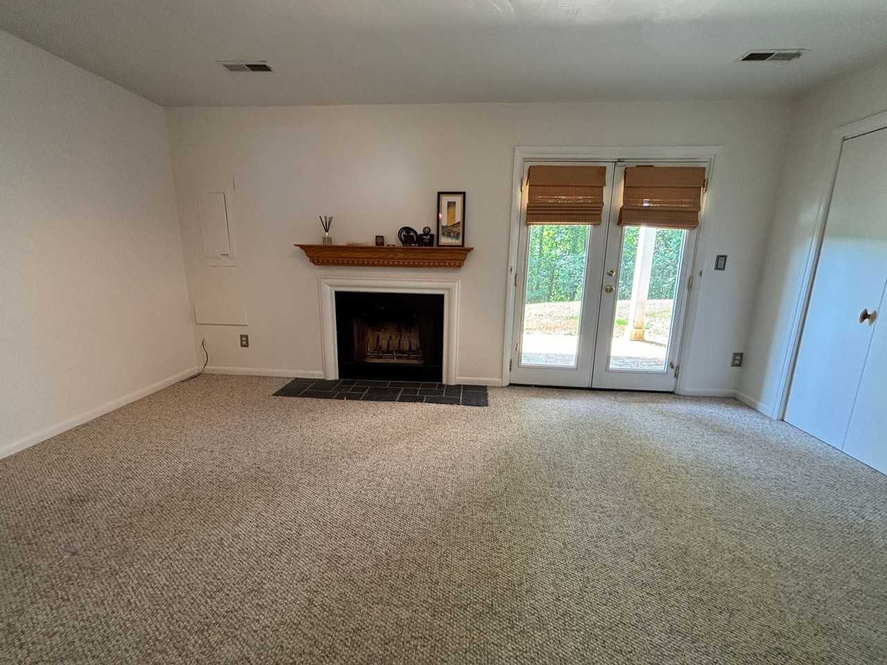 5180 Winterberry Ct - Photo 4 of 46