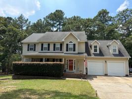 featured image of 35 Woodbury Ln