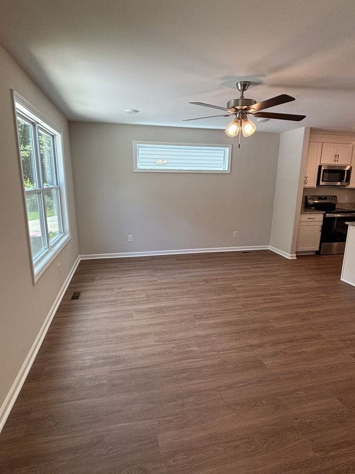 839 Cumberland Dr - Photo 2 of 18