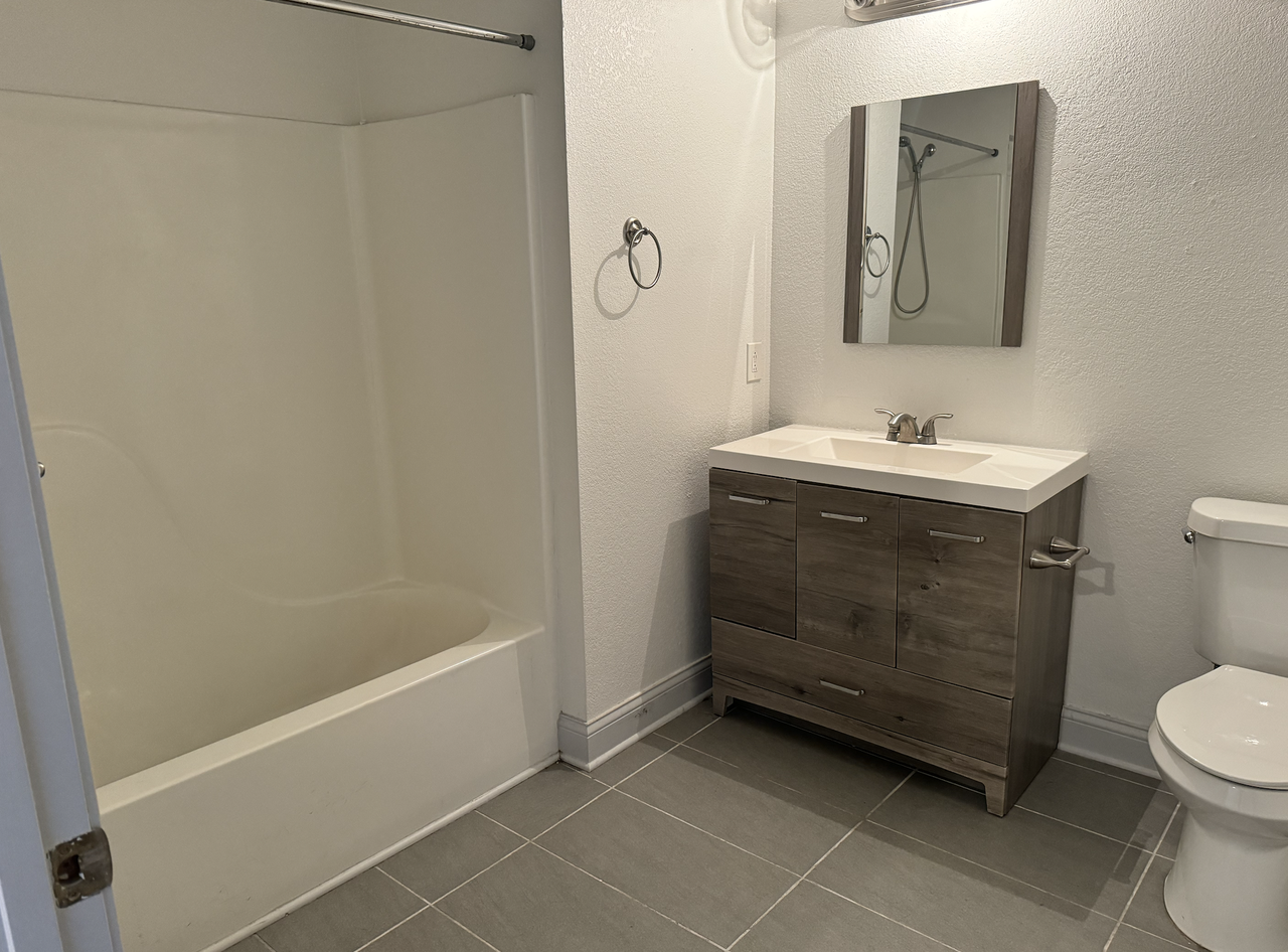 310 DelawareUnit 405 #405 - Photo 5 of 12