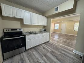 2881 Nw 11th Pl - Photo 1 of 1