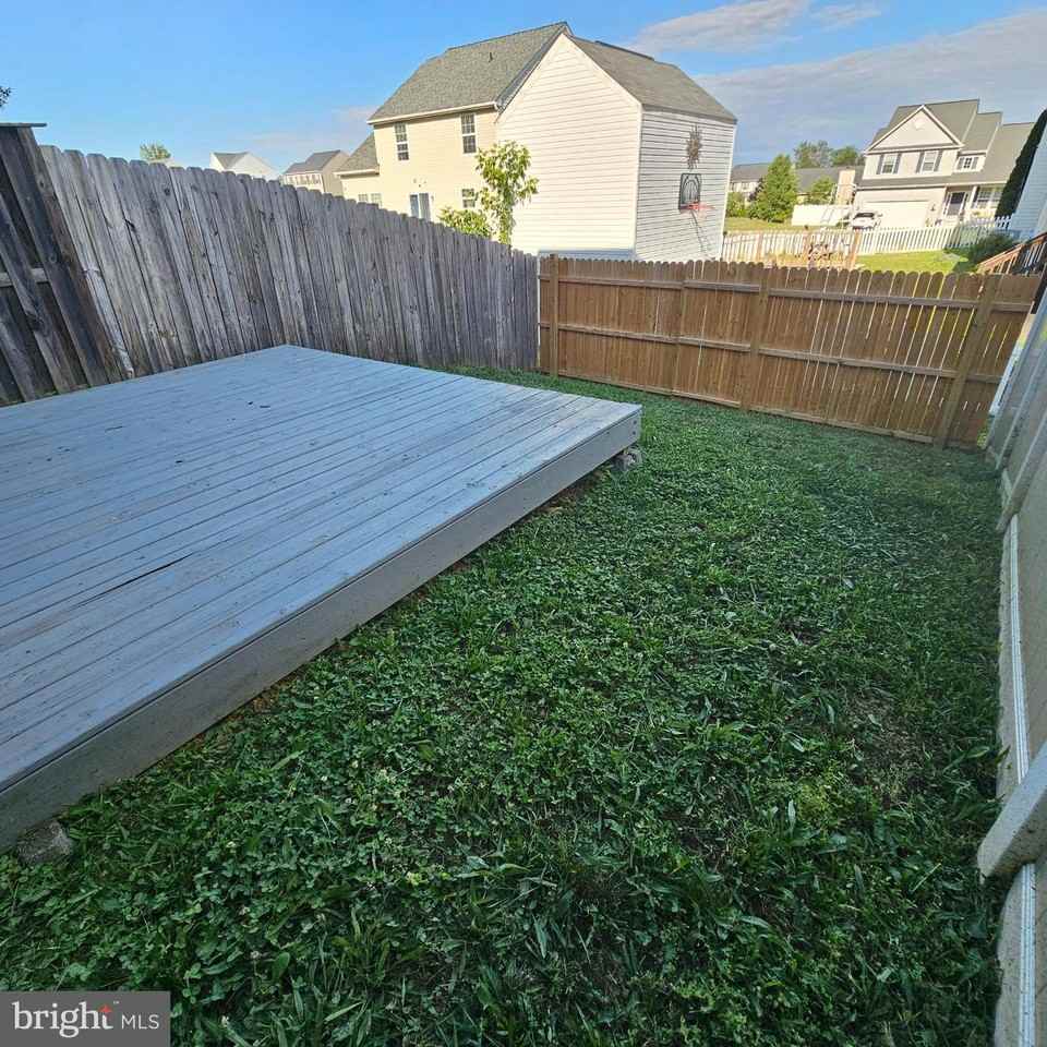 252 Rumbling Rock Rd - Photo 2 of 22