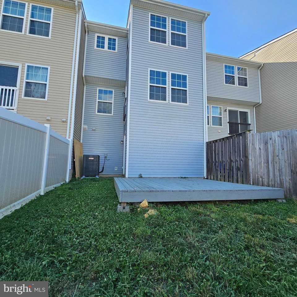 252 Rumbling Rock Rd - Photo 3 of 22