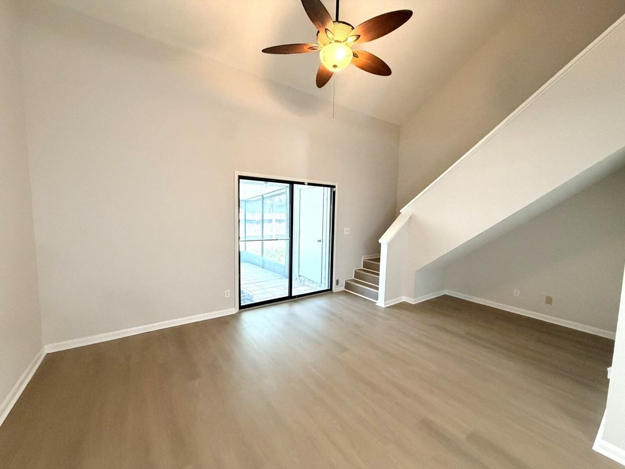 5646 Pinebay Cir S - Photo 2 of 14