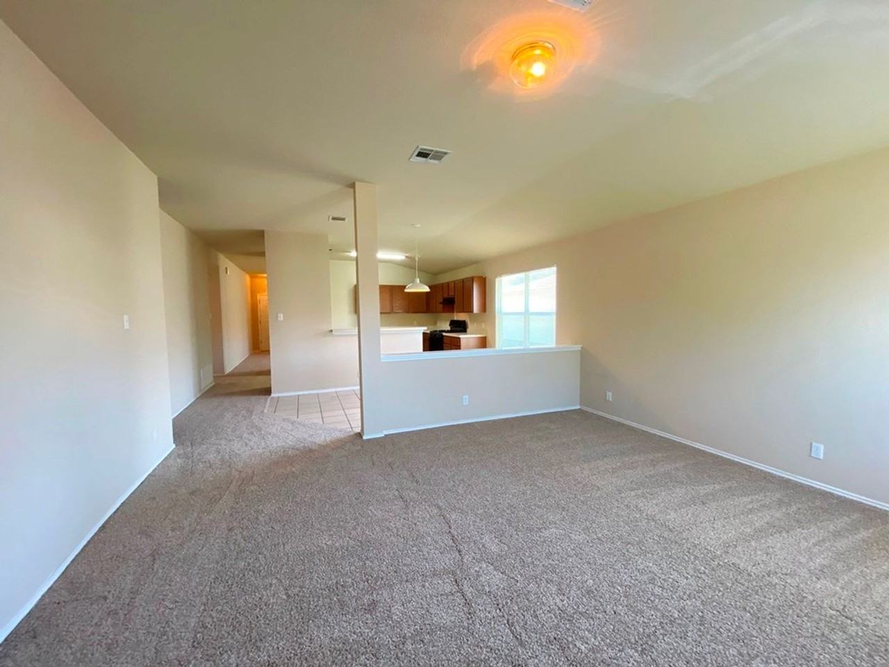 218 Jennifer Ln - Photo 3 of 42