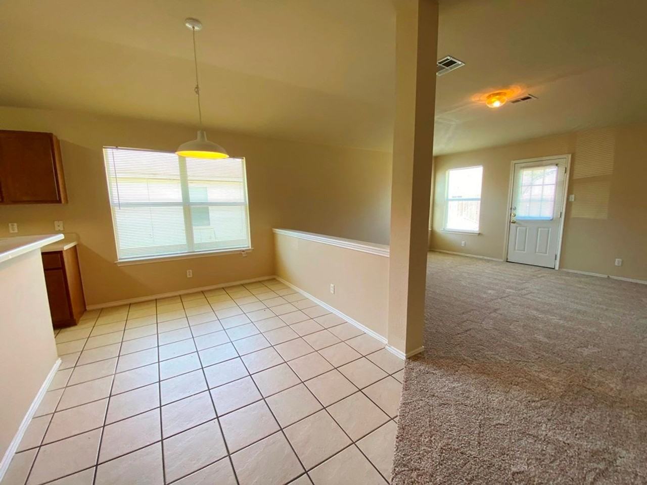 218 Jennifer Ln - Photo 7 of 42