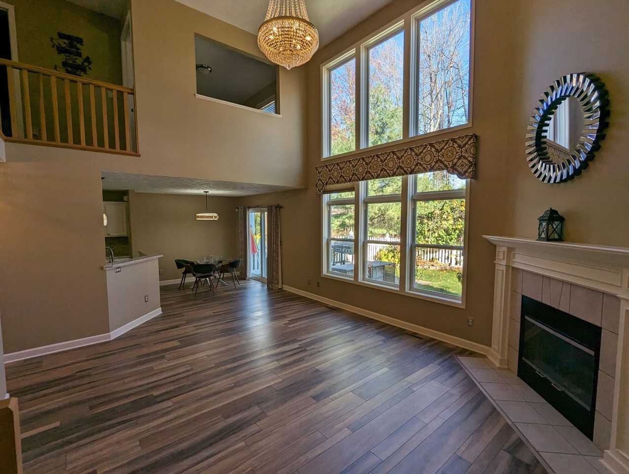 1457 Hollow Wood Ln - Photo 3 of 25