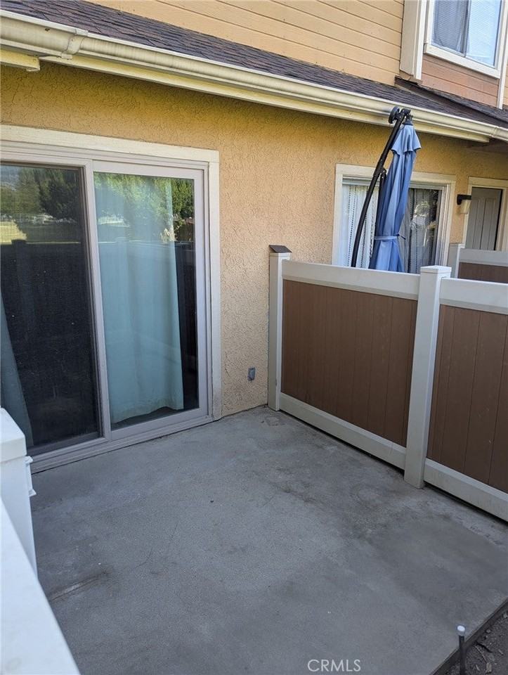1460 Kendall Dr - Photo 2 of 16