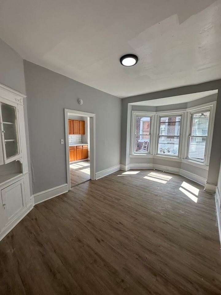 405 Colwyn Ave - Photo 7 of 17