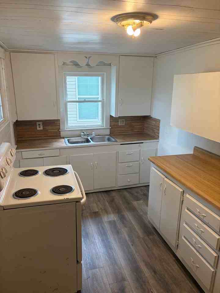 407 N 18th St - Photo 2 of 11