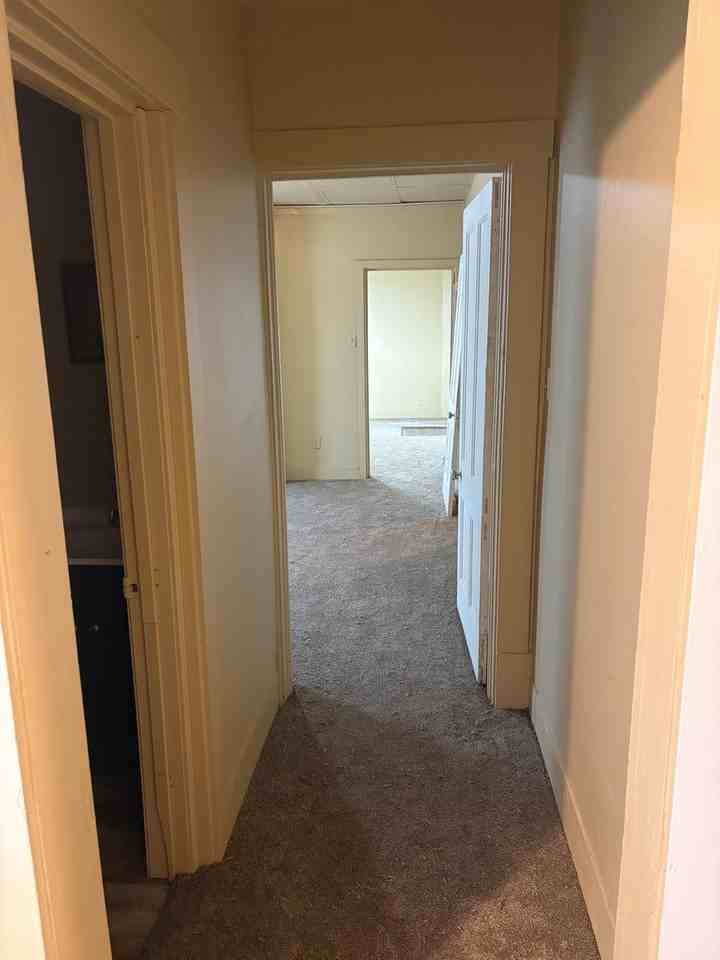 407 N 18th St - Photo 4 of 11