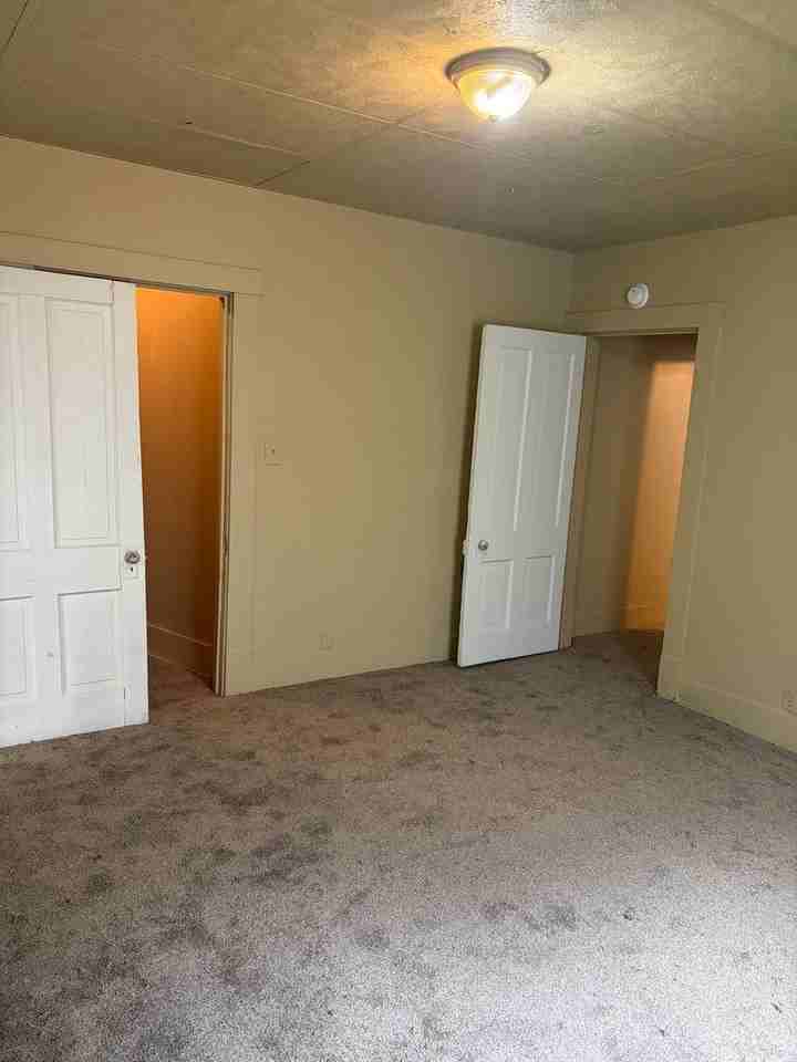 407 N 18th St - Photo 6 of 11