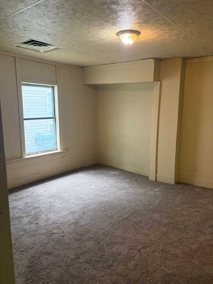 407 N 18th St - Photo 7 of 11