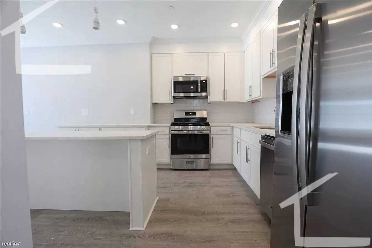 120 Kenrick St - Photo 2 of 12