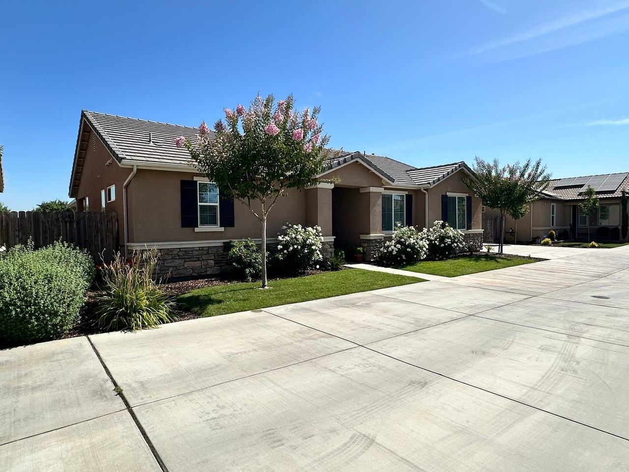 4740 W Flagstaff Ave - Photo 2 of 3
