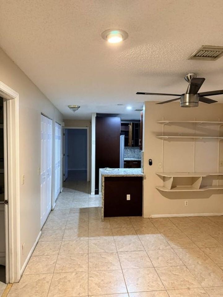 1432 Nw 93rd Ter - Photo 4 of 12