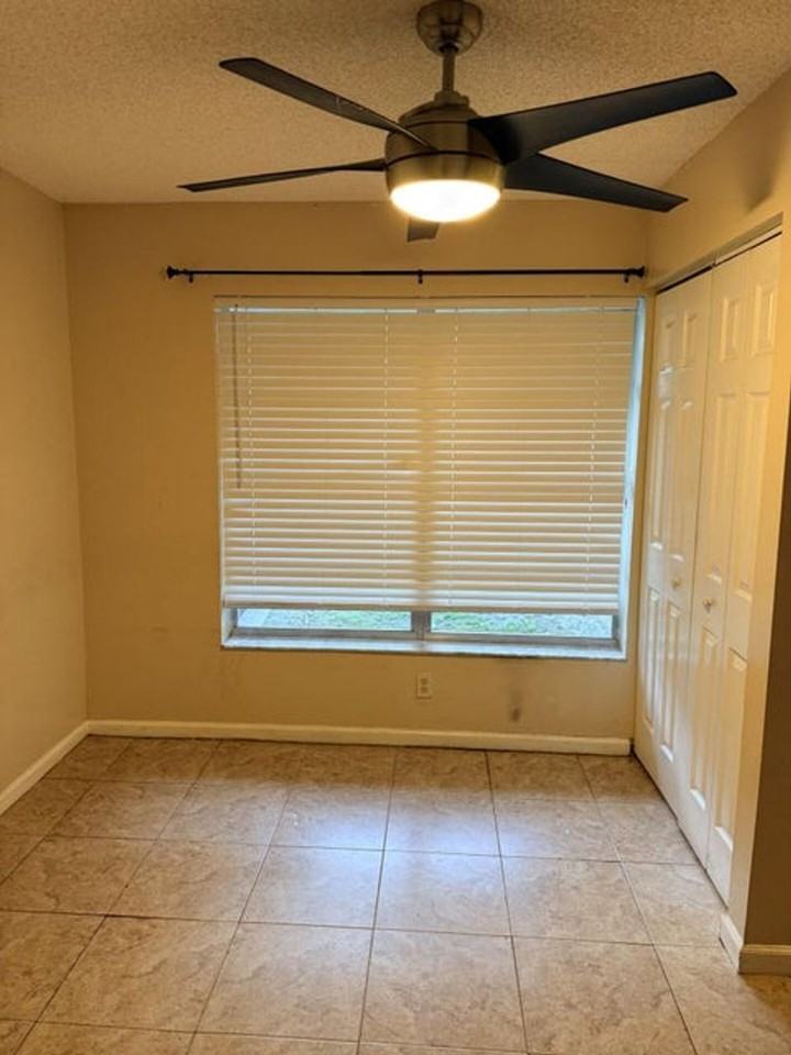 1432 Nw 93rd Ter - Photo 7 of 12