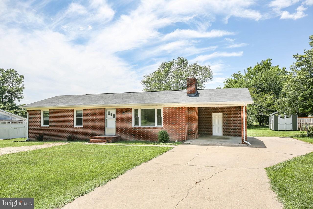 803 Grafton St - Photo 2 of 26