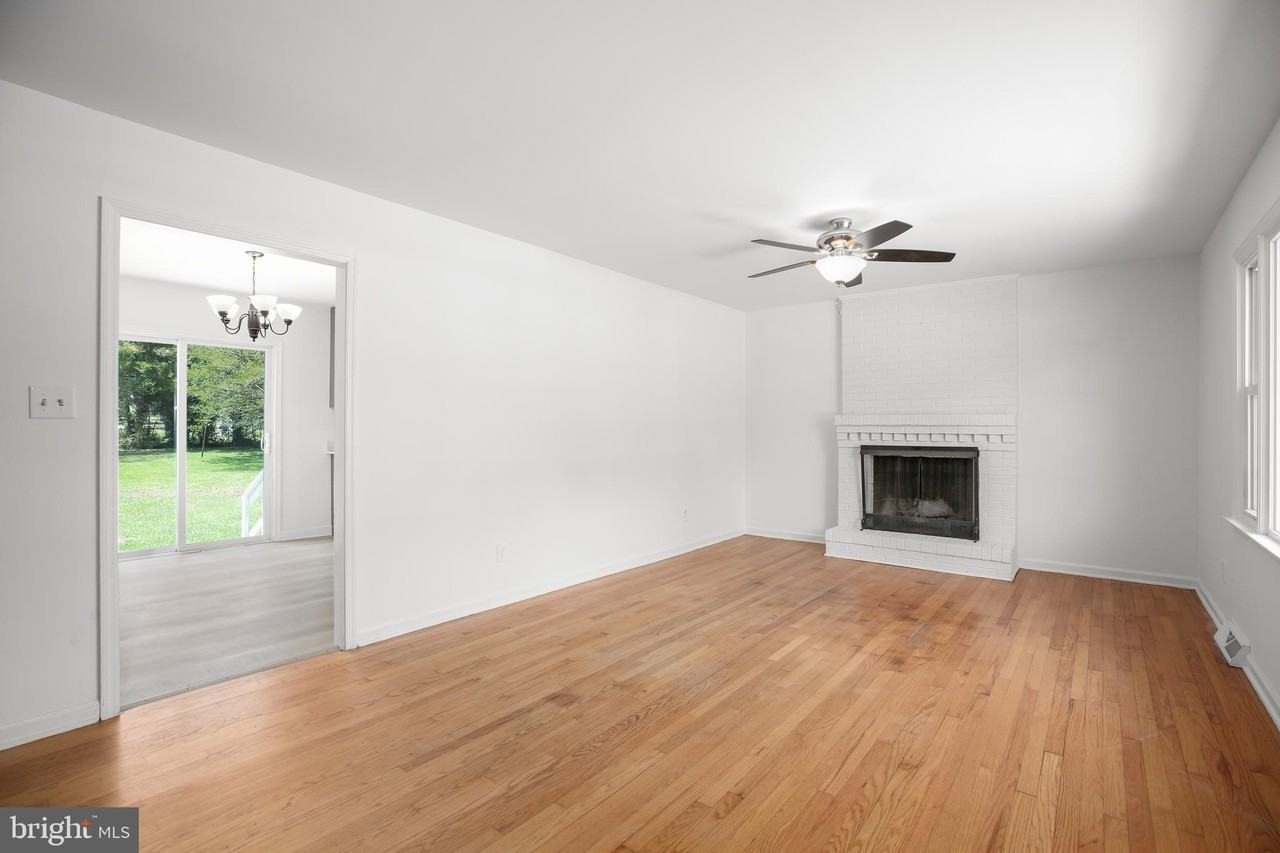 803 Grafton St - Photo 5 of 26
